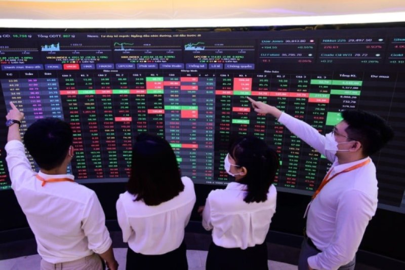 Tóm lược: Những mã cổ phiếu đáng lưu ý ngày 26/9