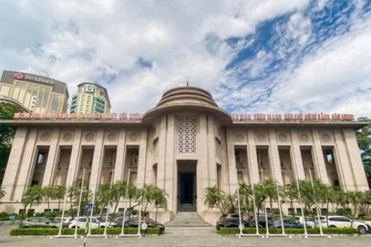Lãi suất qua đêm vọt lên hơn 11%/năm, tỷ giá USD tăng mạnh, Ngân hàng Nhà nước tung gói hỗ trợ 91.000 tỷ